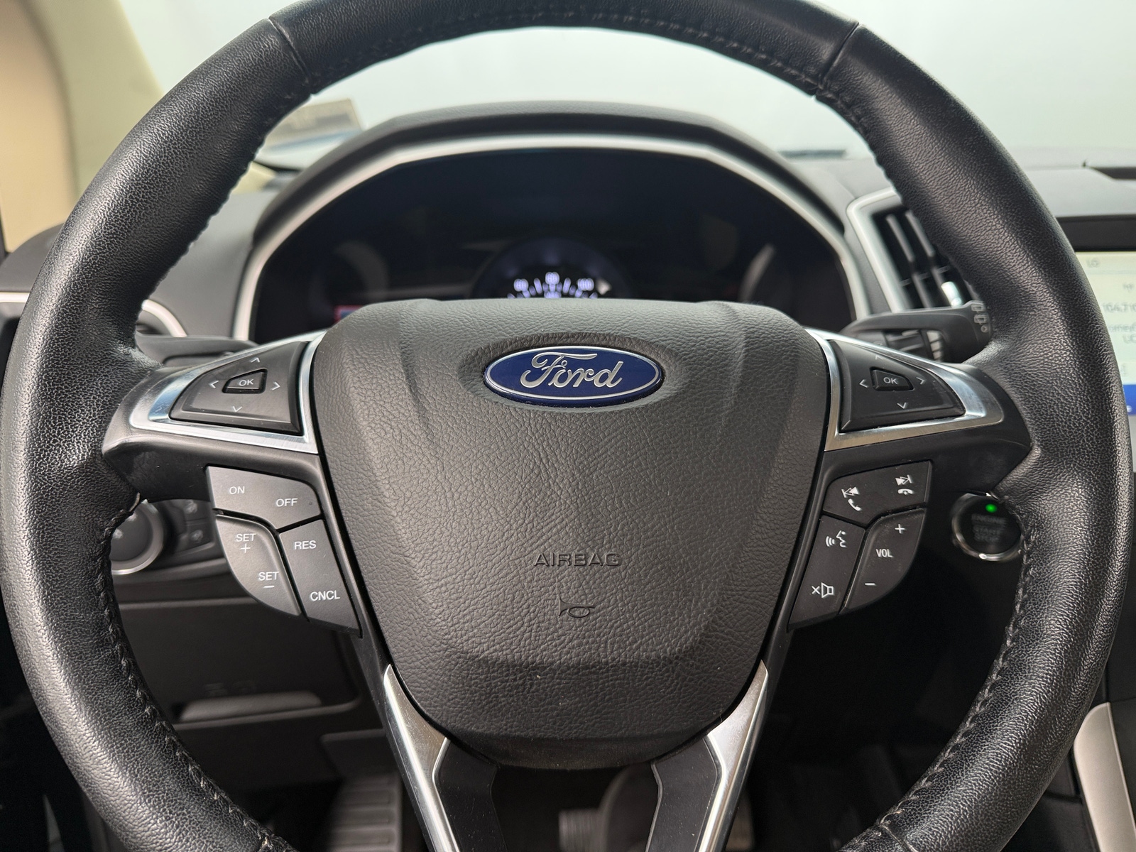 Thumbnail: 2019 Ford Edge - 5