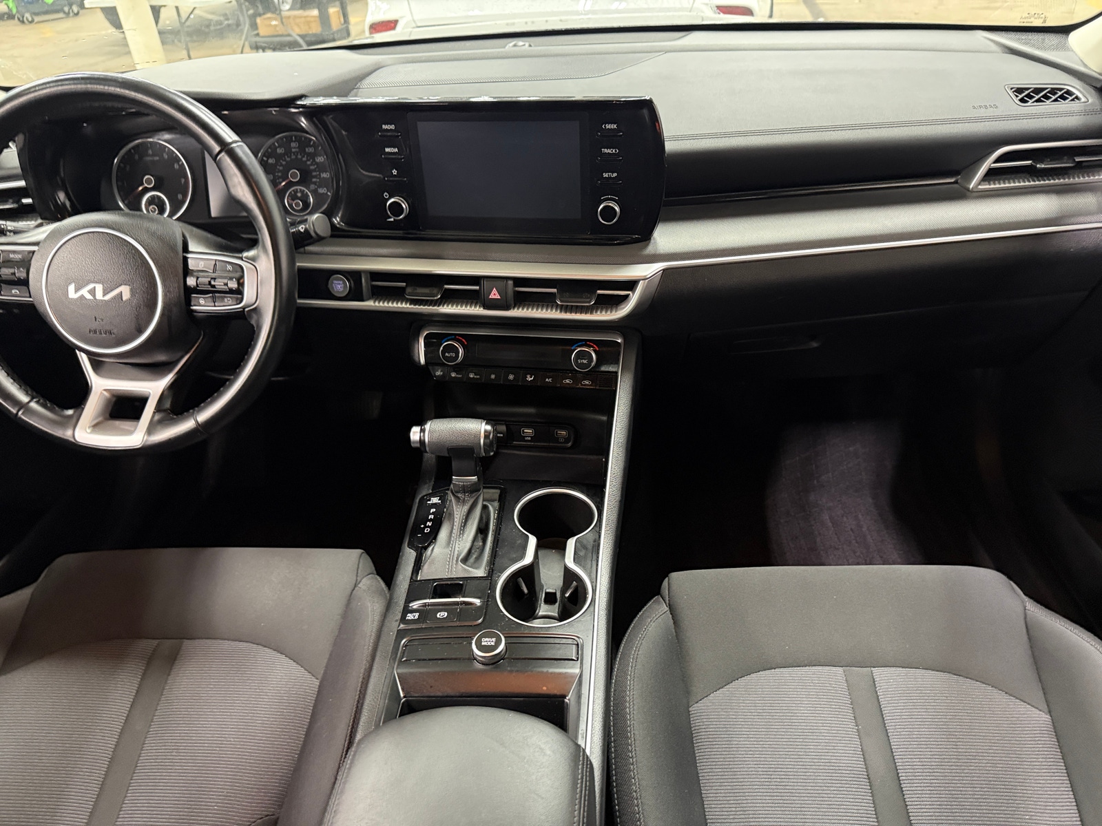 Thumbnail: 2022 Kia K5 - 3