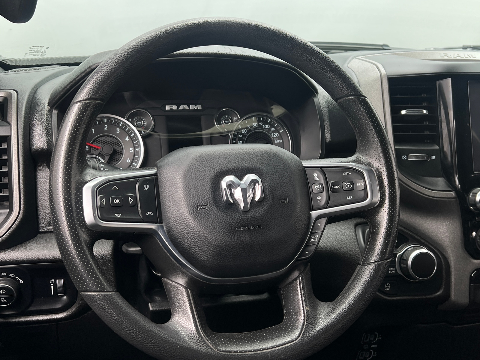 Thumbnail: 2025 RAM 1500 - 5