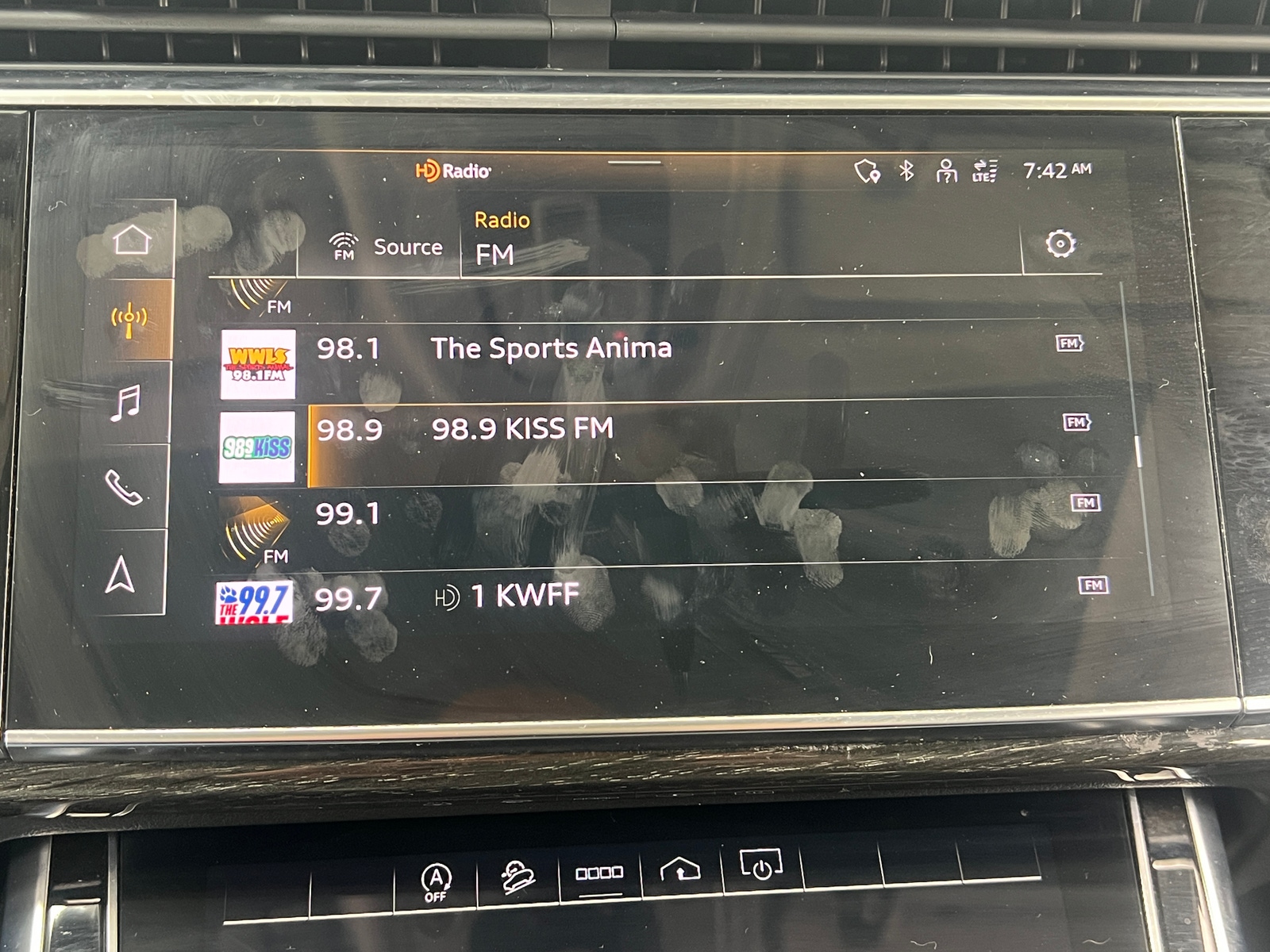 Thumbnail: 2022 Audi Q7 - 3