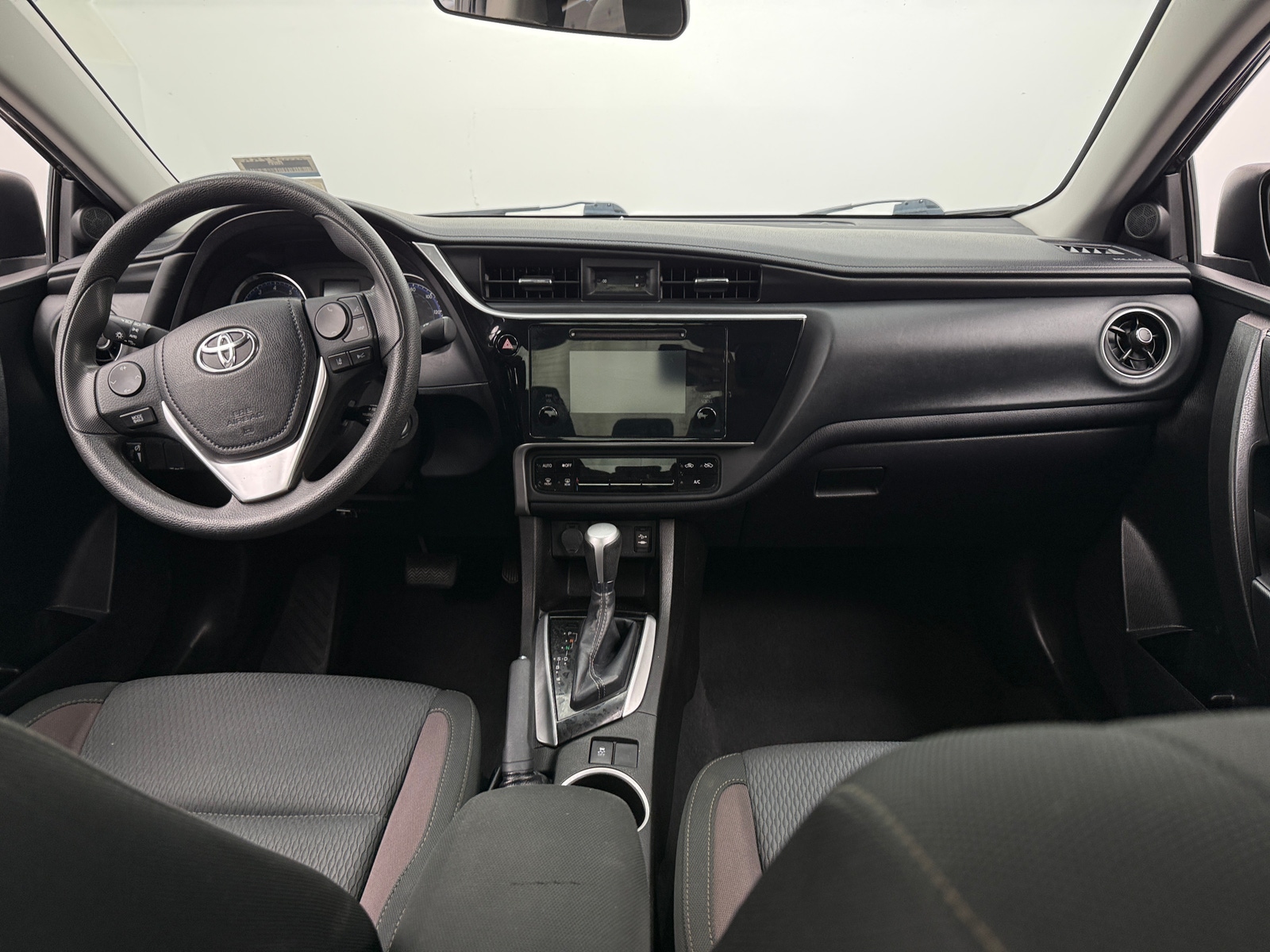 Thumbnail: 2019 Toyota Corolla - 3