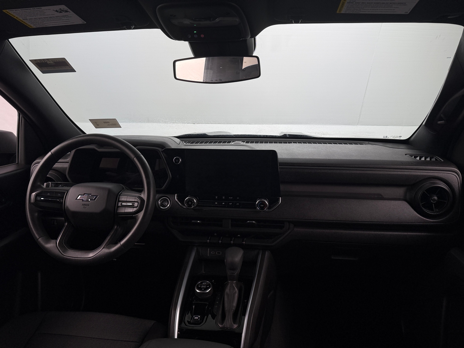 Thumbnail: 2023 Chevrolet Colorado - 3