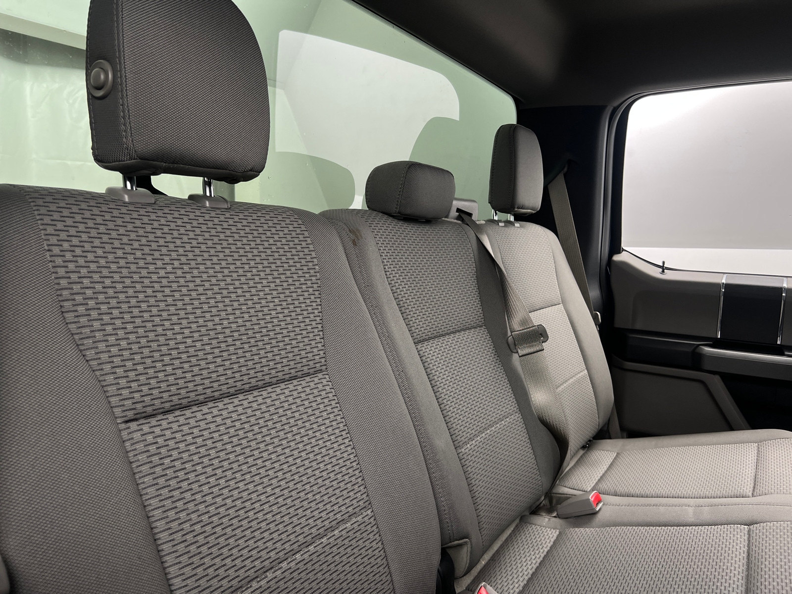 Thumbnail: 2017 Ford Econoline - 6