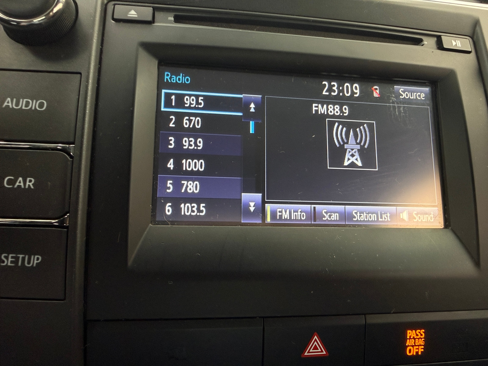 Thumbnail: 2017 Toyota Camry - 4