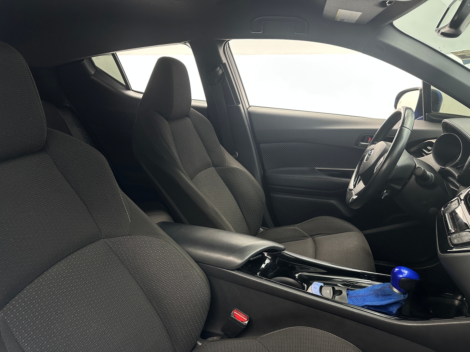 Thumbnail: 2019 Toyota C-HR - 2