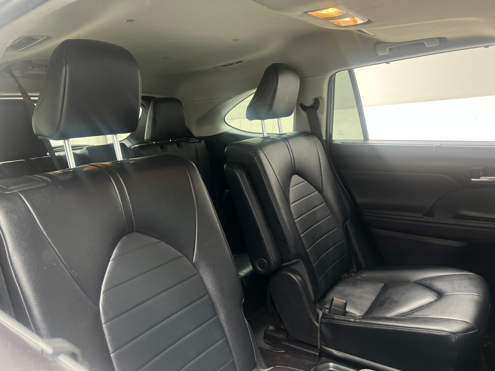 Thumbnail: 2023 Toyota Highlander - 5