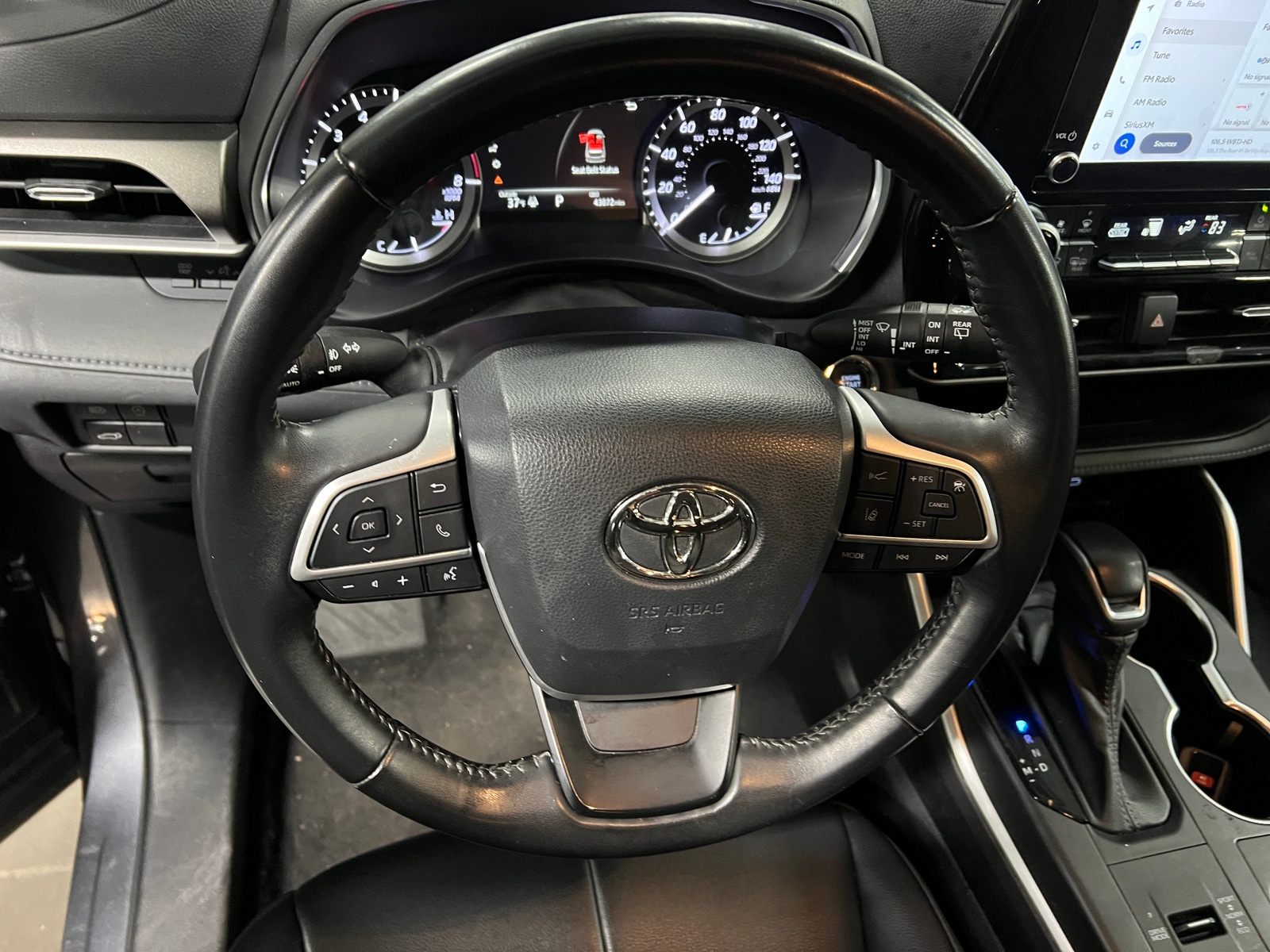 Thumbnail: 2023 Toyota Highlander - 4