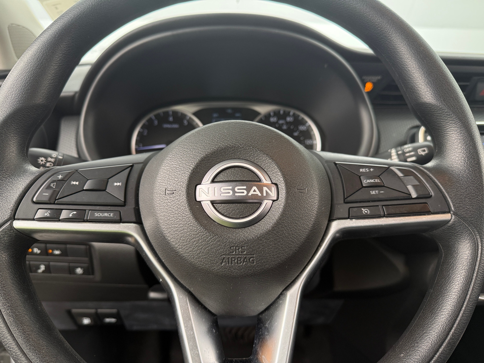 Thumbnail: 2022 Nissan Kicks - 5