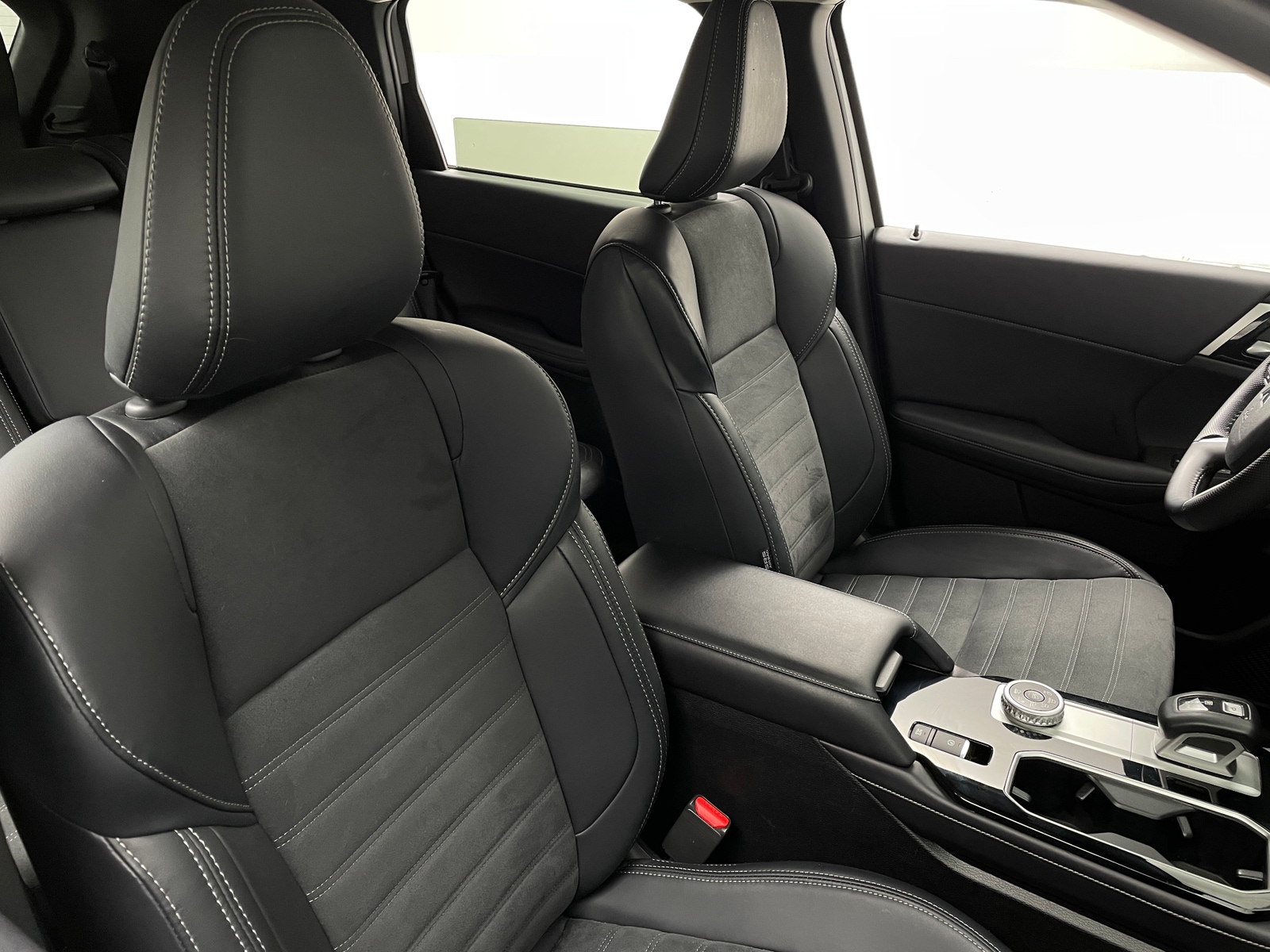 Thumbnail: 2025 Mitsubishi Outlander - 2