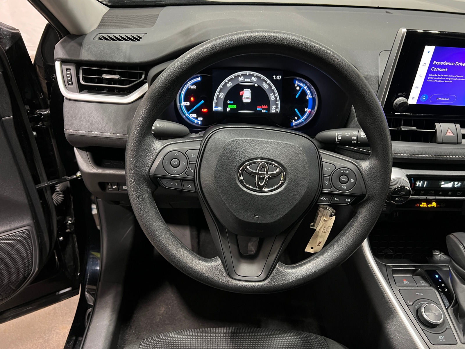 Thumbnail: 2025 Toyota RAV4 - 5