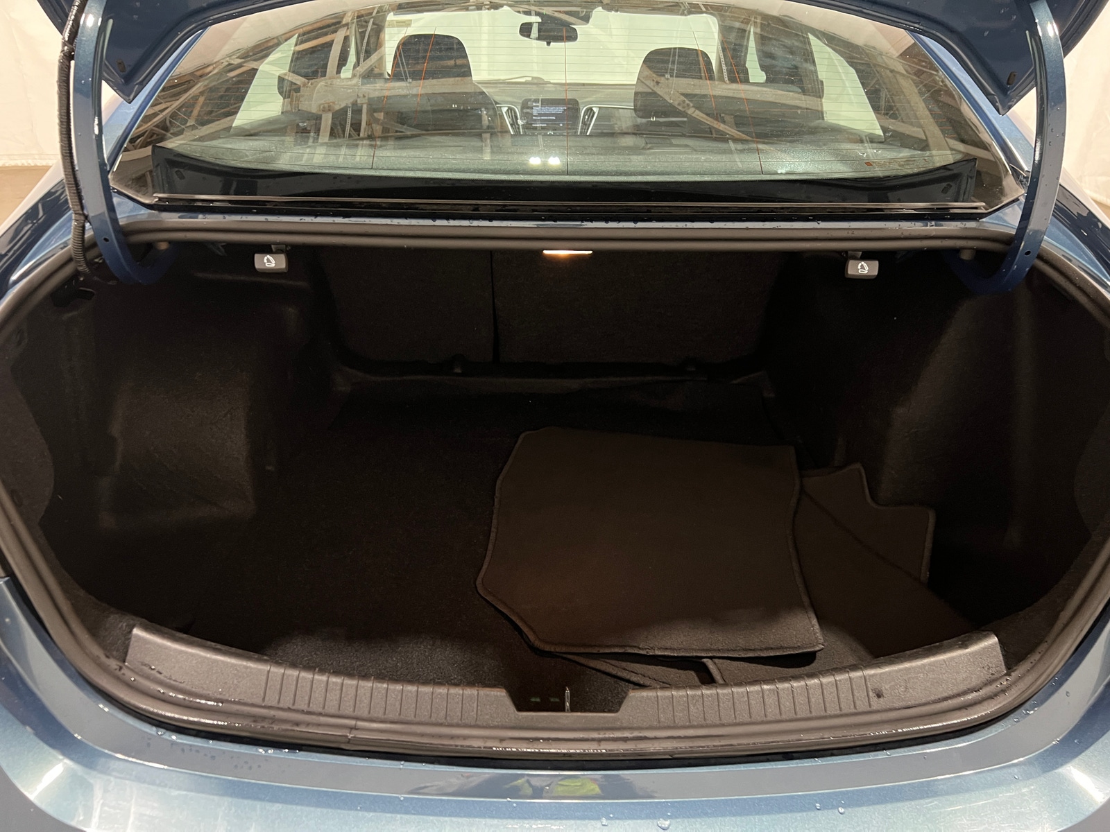 Thumbnail: 2024 Chevrolet Malibu - 7