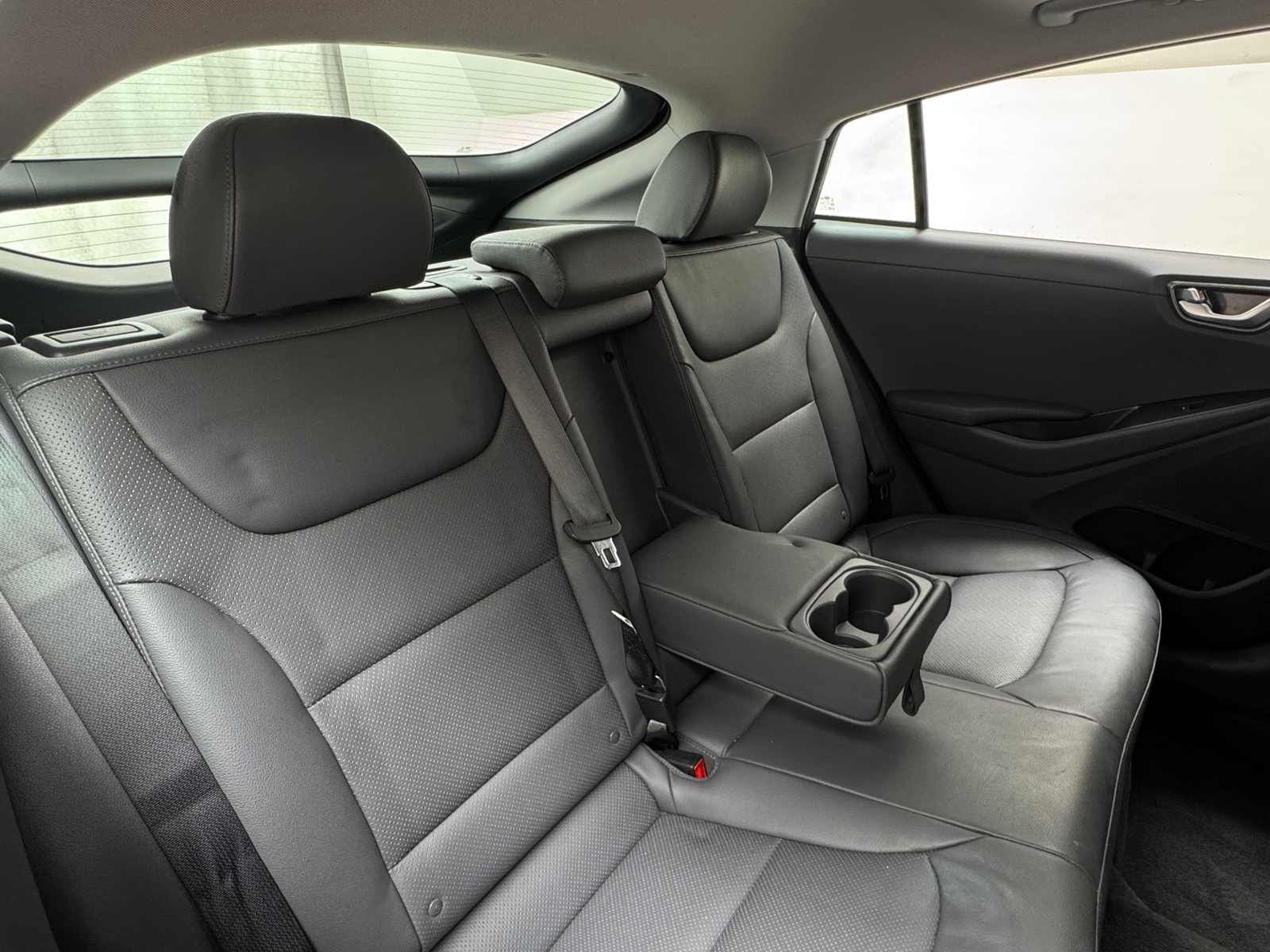 Thumbnail: 2020 Hyundai Ioniq - 5