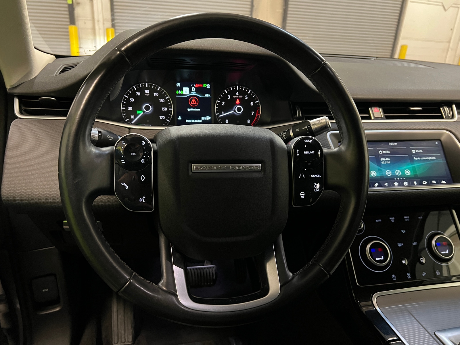 Thumbnail: 2020 Land Rover Range Rover Evoque - 4