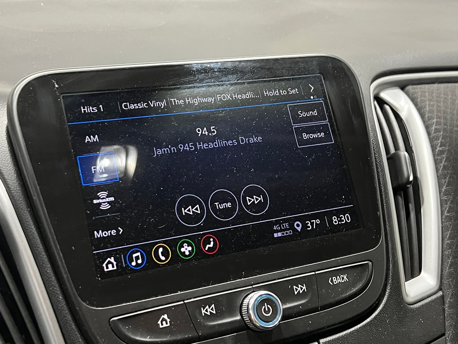 Thumbnail: 2024 Chevrolet Malibu - 4