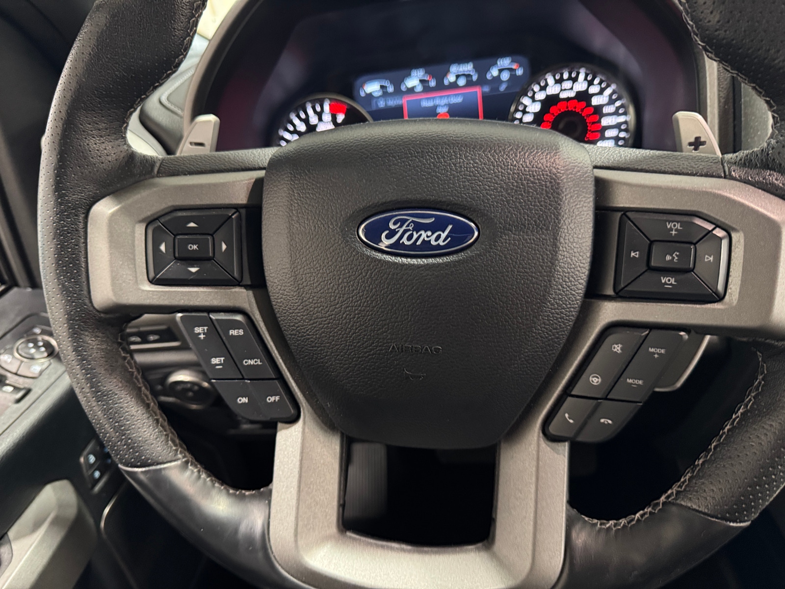 Thumbnail: 2017 Ford Econoline - 4