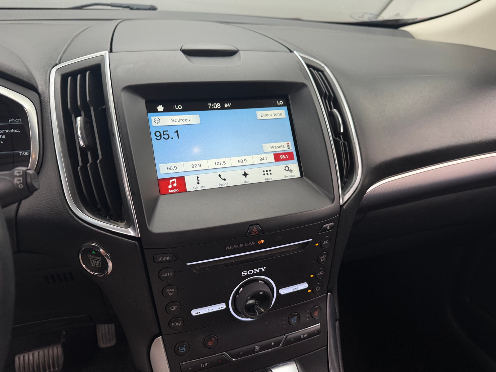 Thumbnail: 2016 Ford Edge - 3