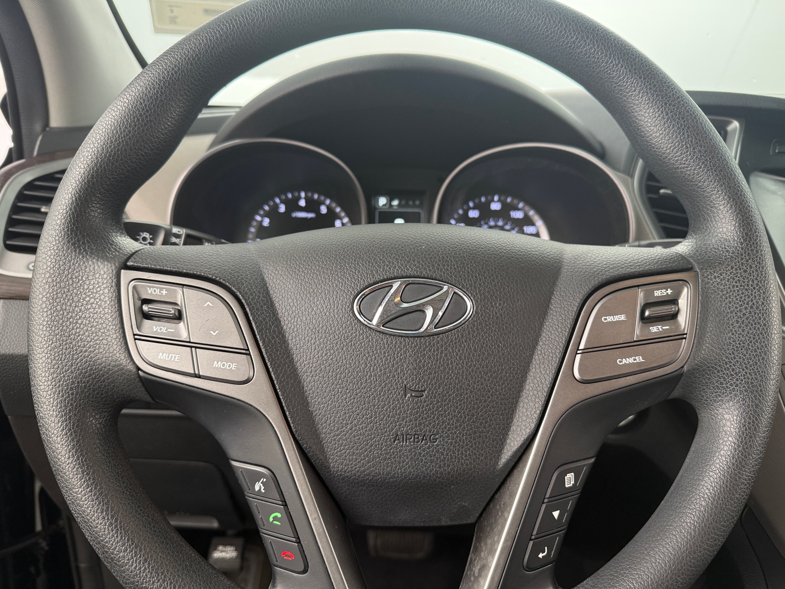 Thumbnail: 2018 Hyundai Santa Fe - 5