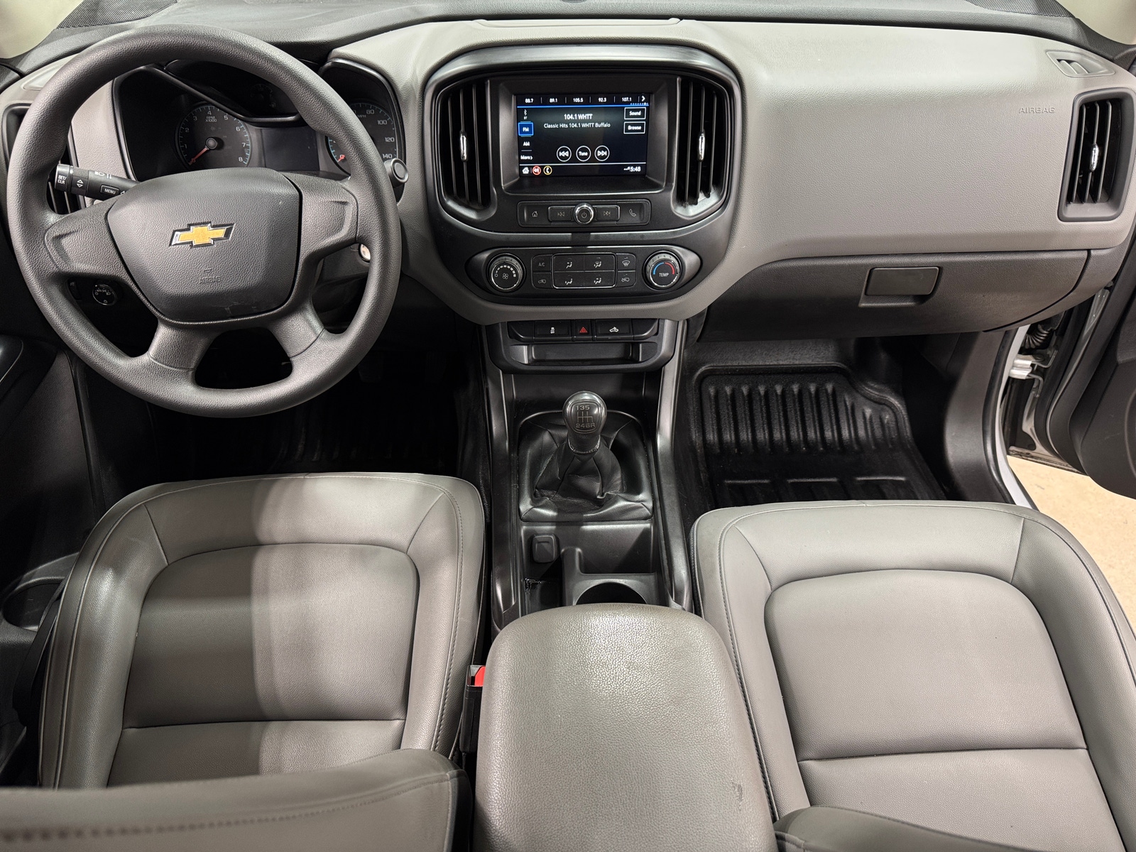 Thumbnail: 2019 Chevrolet Colorado - 3