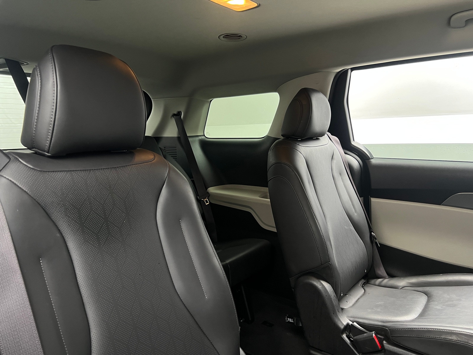 Thumbnail: 2024 Kia Carnival - 5