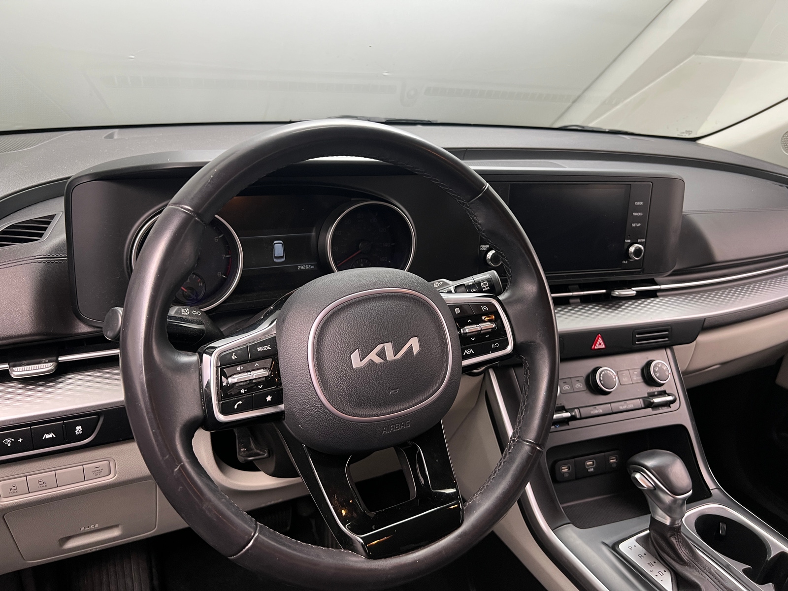 Thumbnail: 2024 Kia Carnival - 4