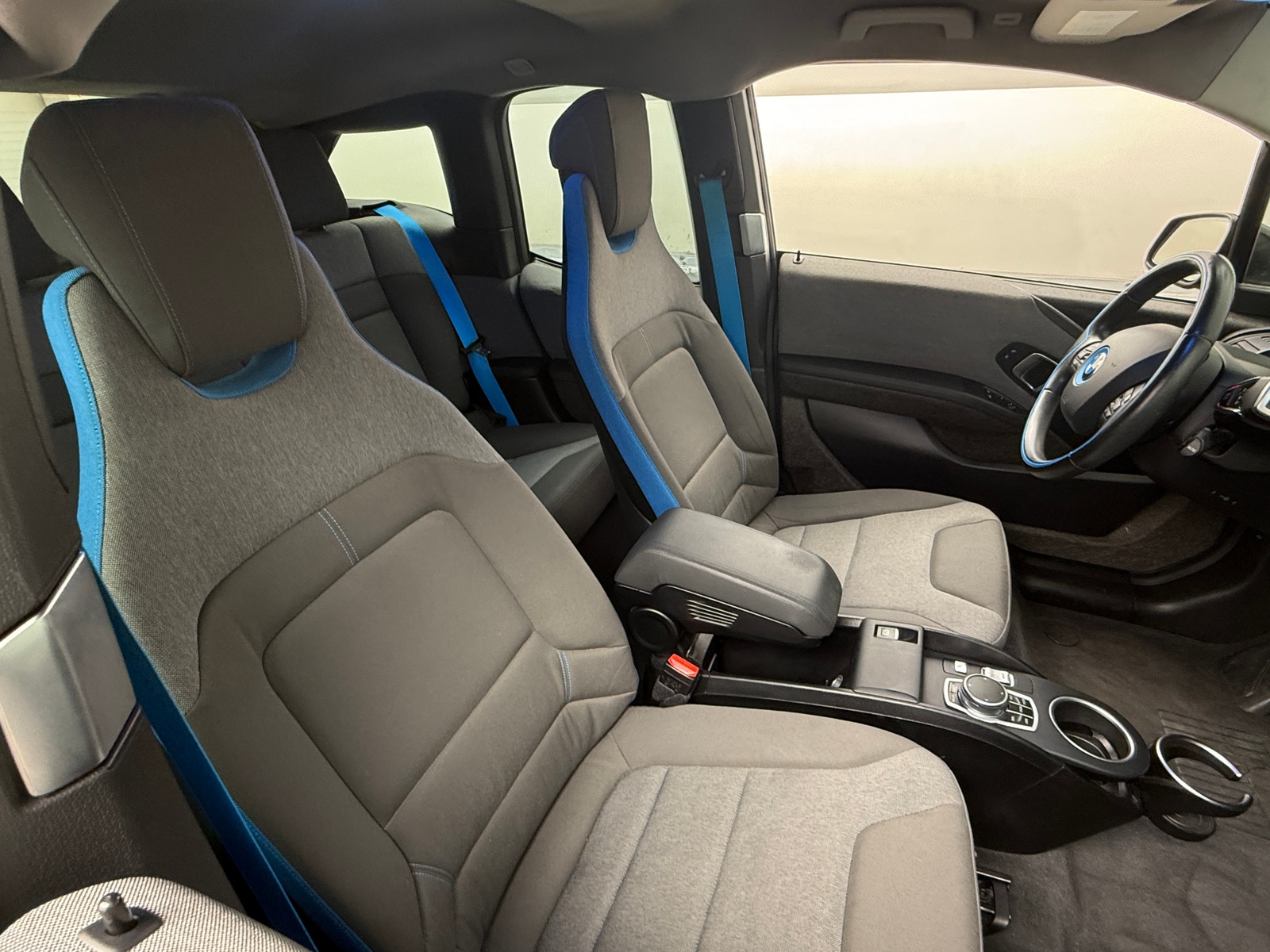 Thumbnail: 2018 BMW i3 - 2