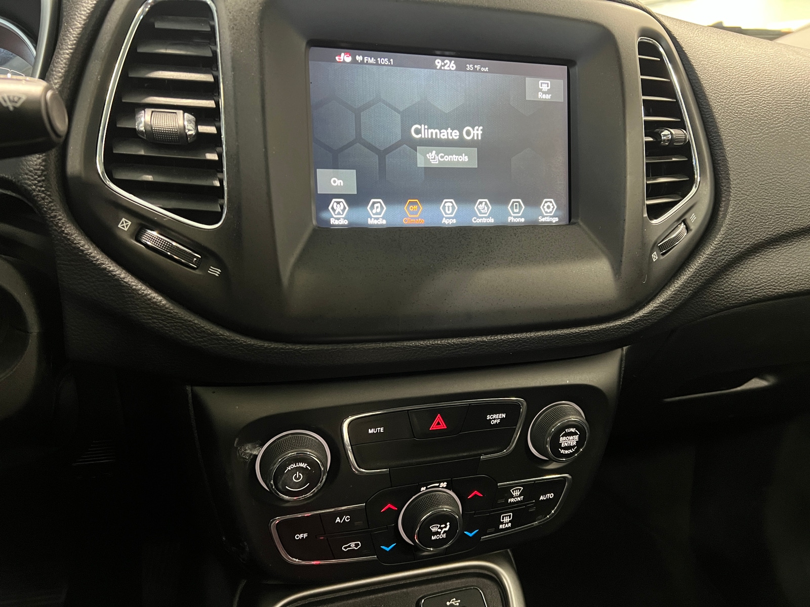 Thumbnail: 2018 Jeep Compass - 4