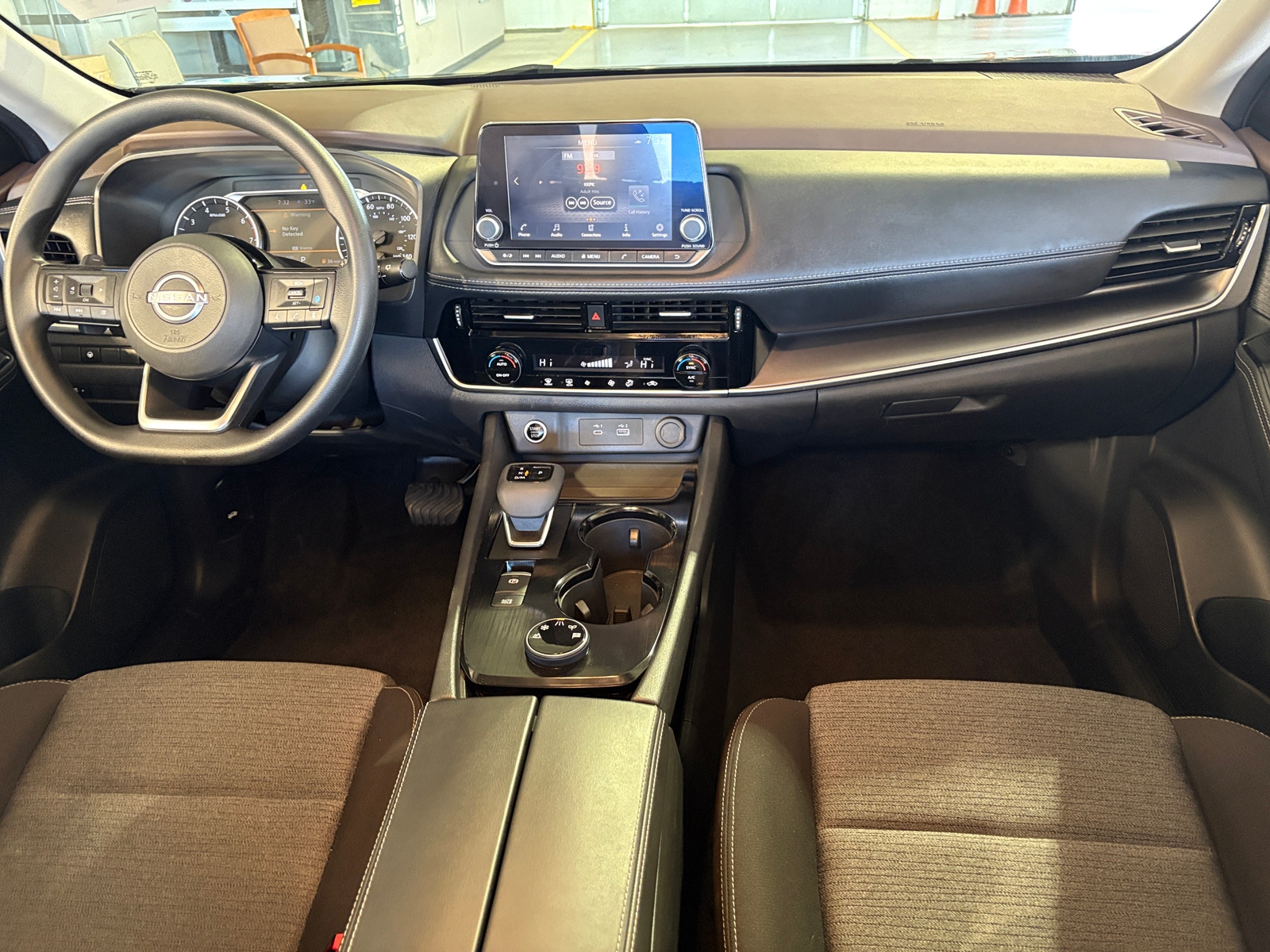 Thumbnail: 2022 Nissan Rogue - 3