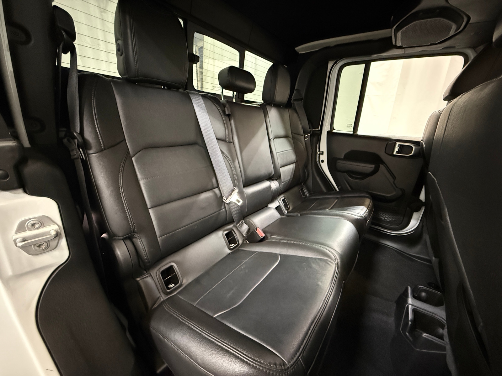 Thumbnail: 2023 Jeep Gladiator - 5