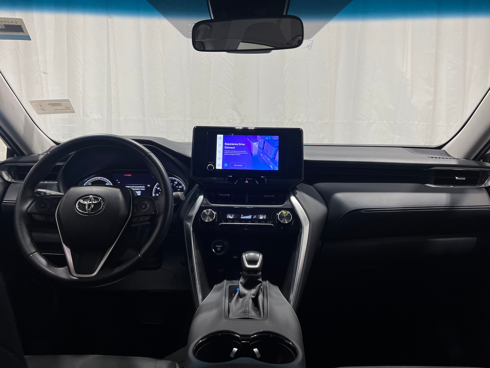 Thumbnail: 2024 Toyota Venza - 3