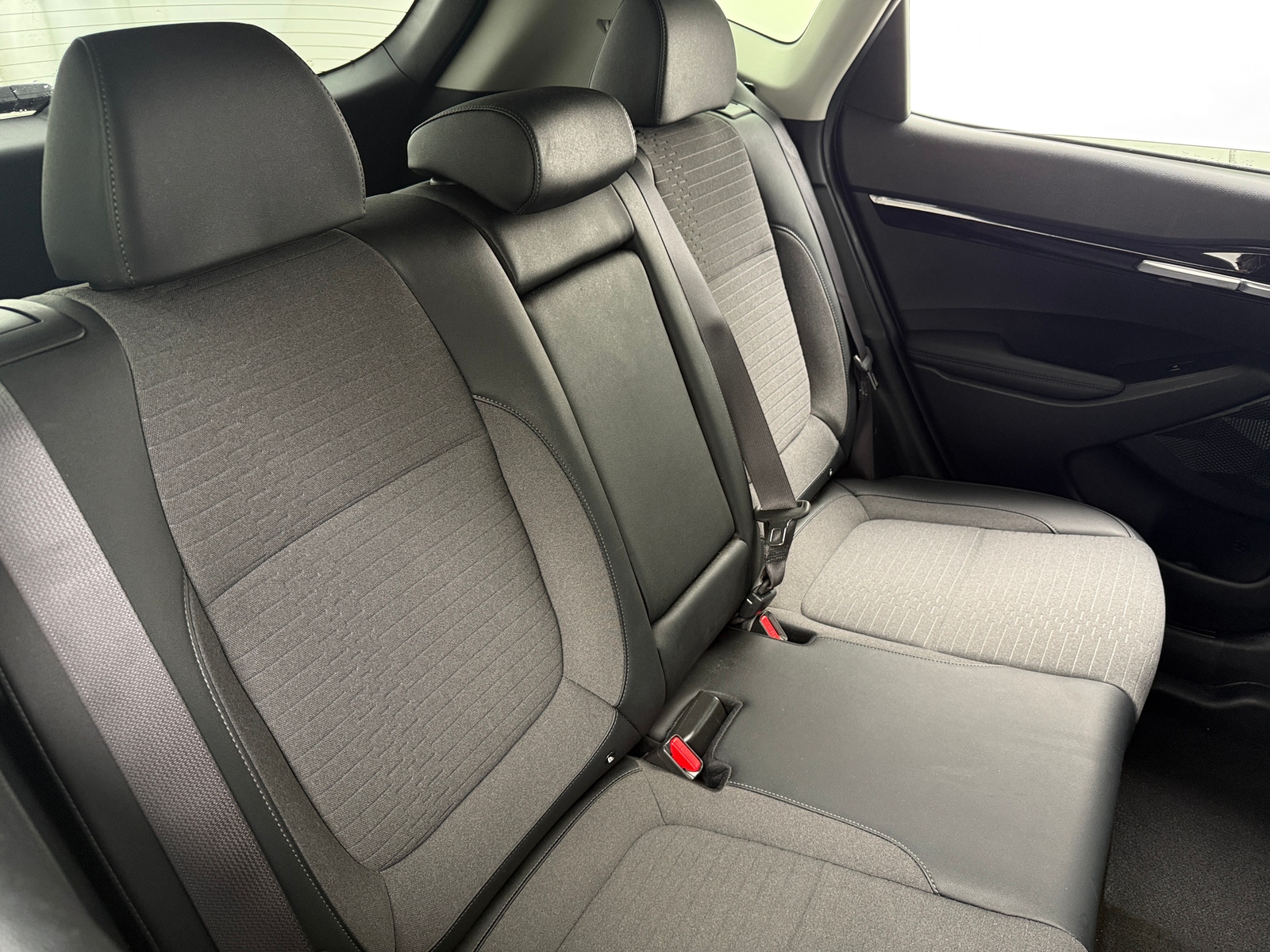 Thumbnail: 2023 Kia Seltos - 6