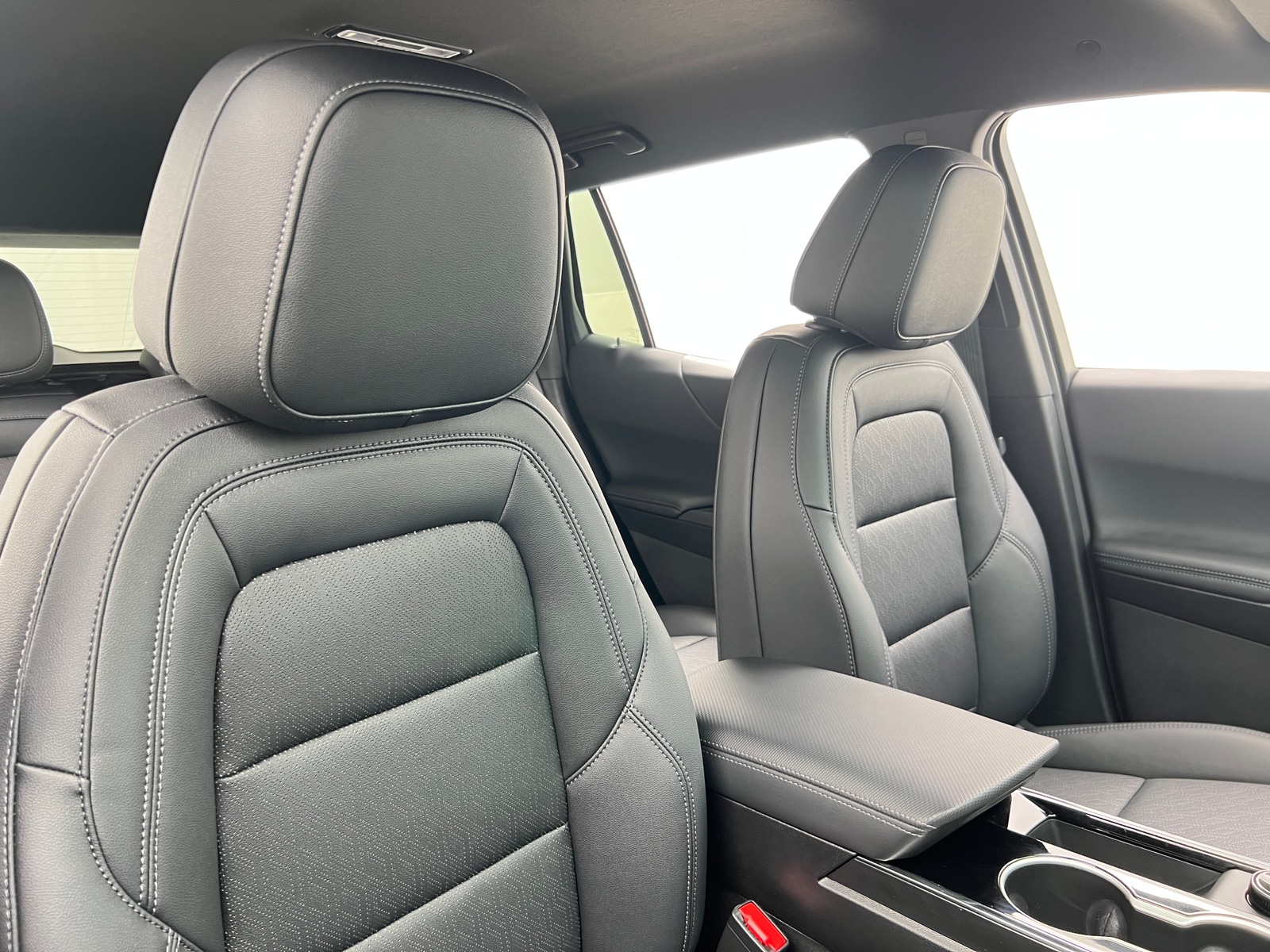 Thumbnail: 2026 Chevrolet Equinox - 2