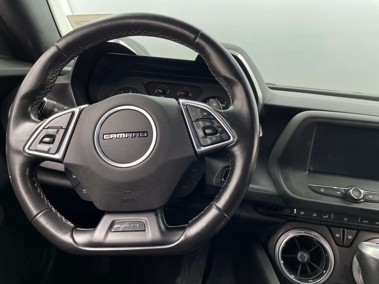 Thumbnail: 2017 Chevrolet Camaro - 5