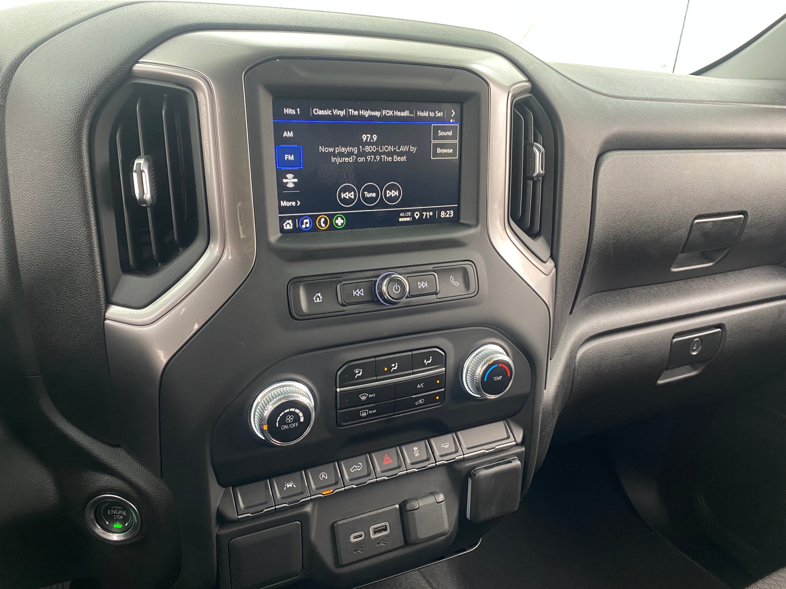 Thumbnail: 2024 GMC Sierra 1500 - 4