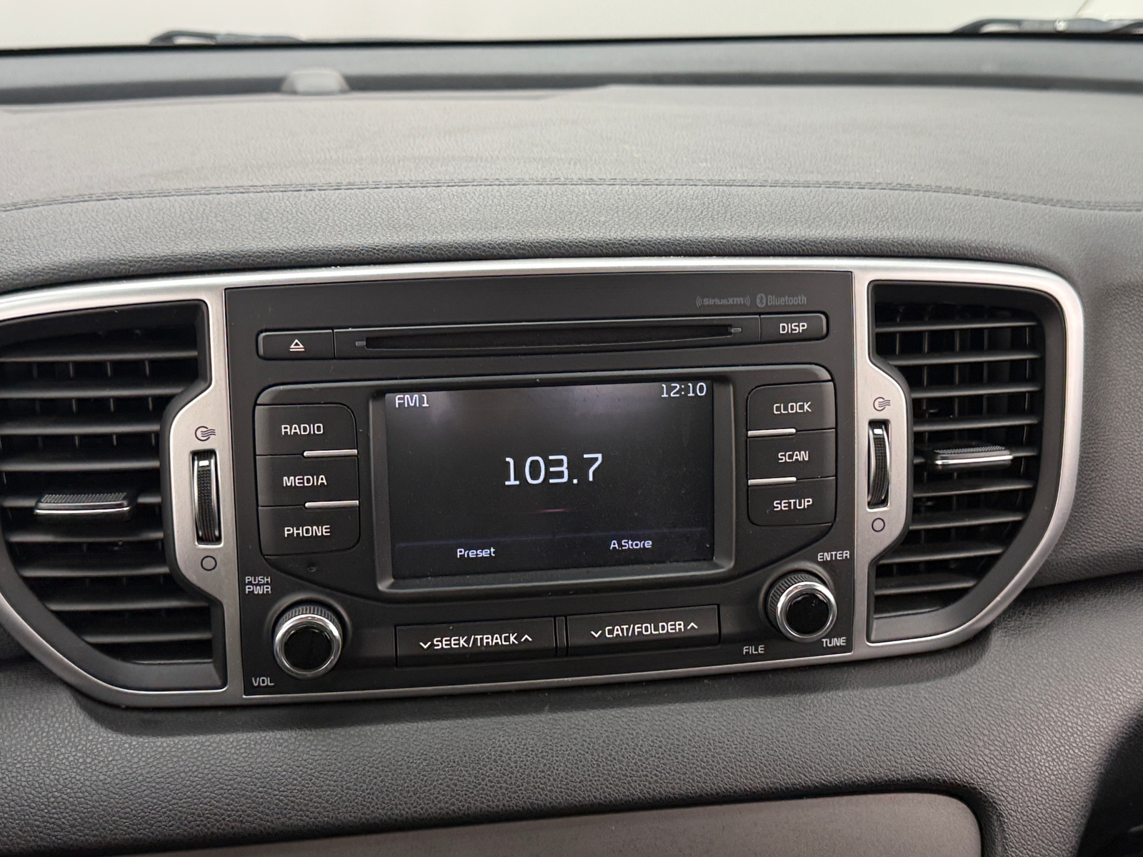 Thumbnail: 2019 Kia Sportage - 4