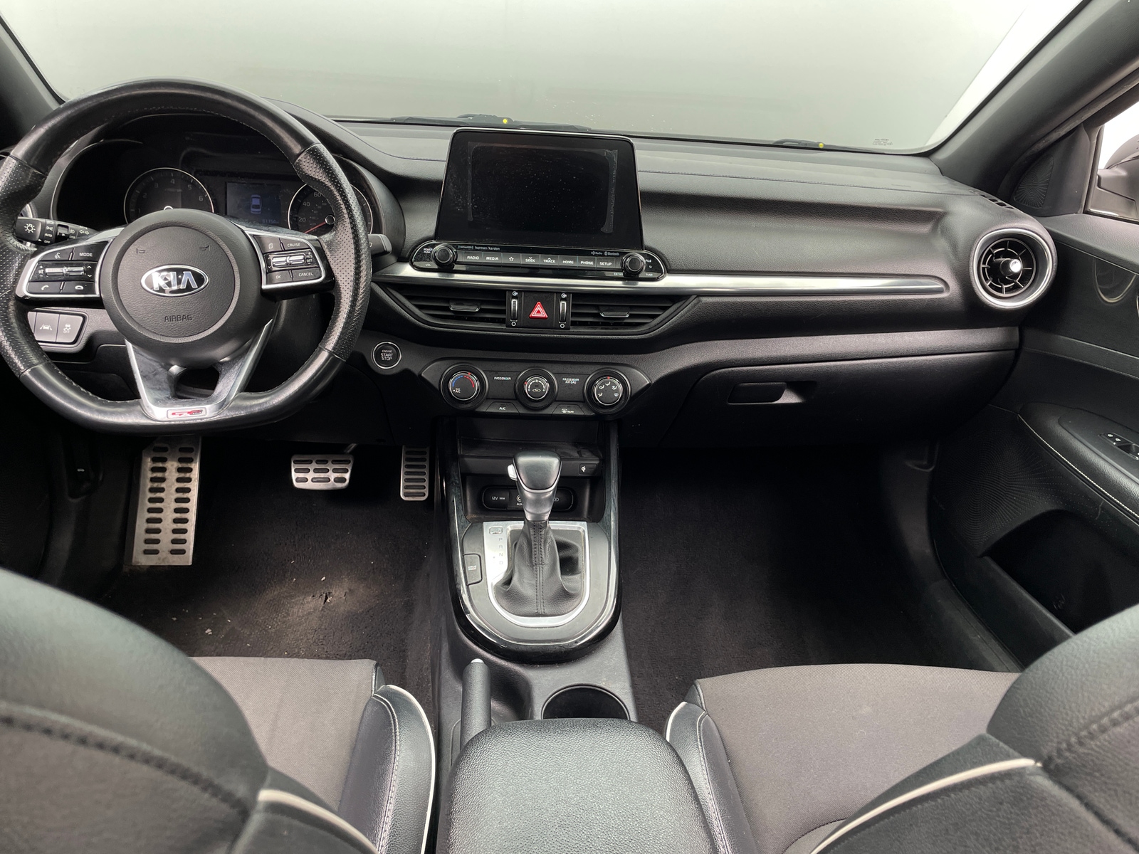 Thumbnail: 2020 Kia Forte - 3