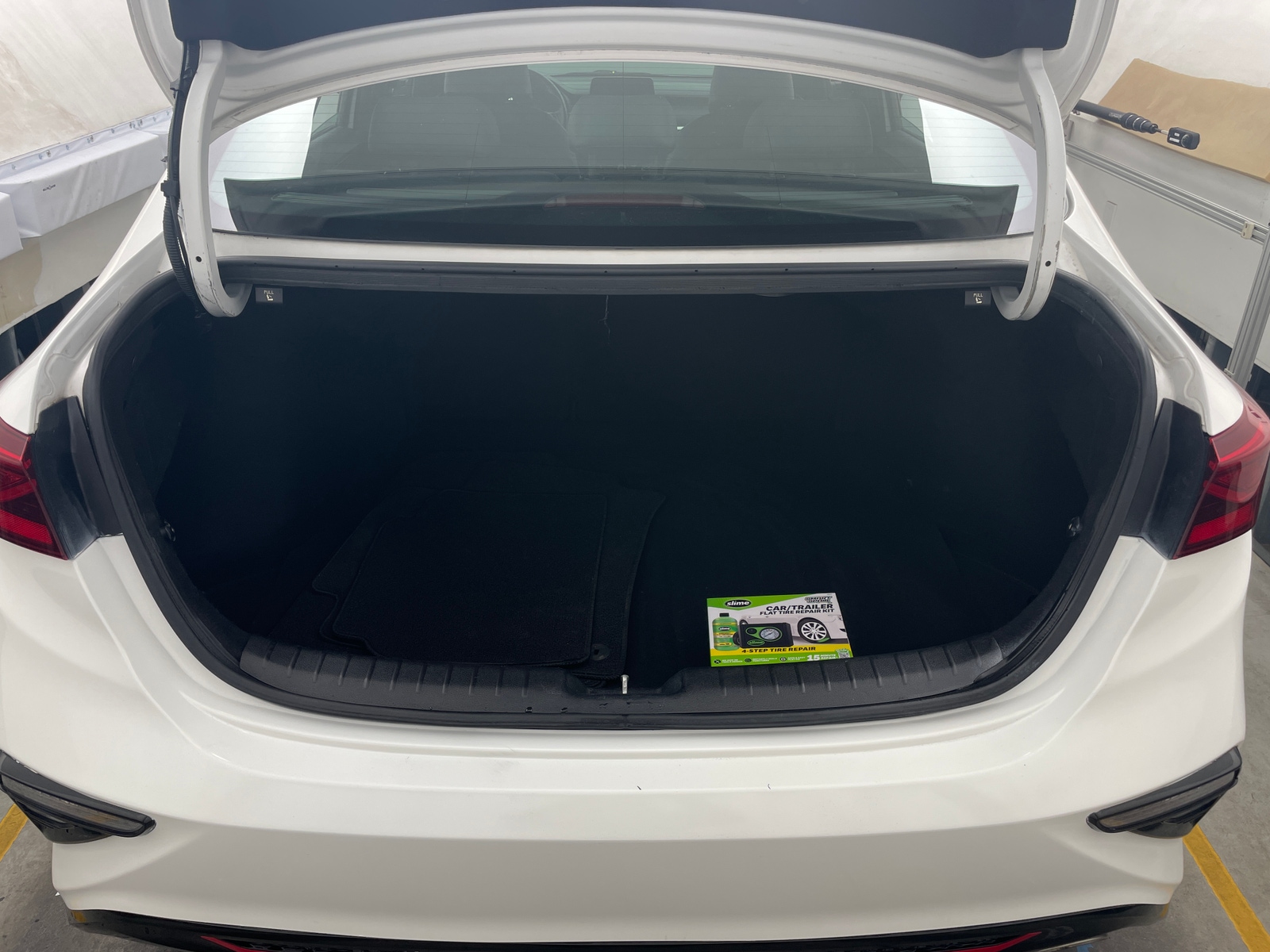 Thumbnail: 2020 Kia Forte - 7