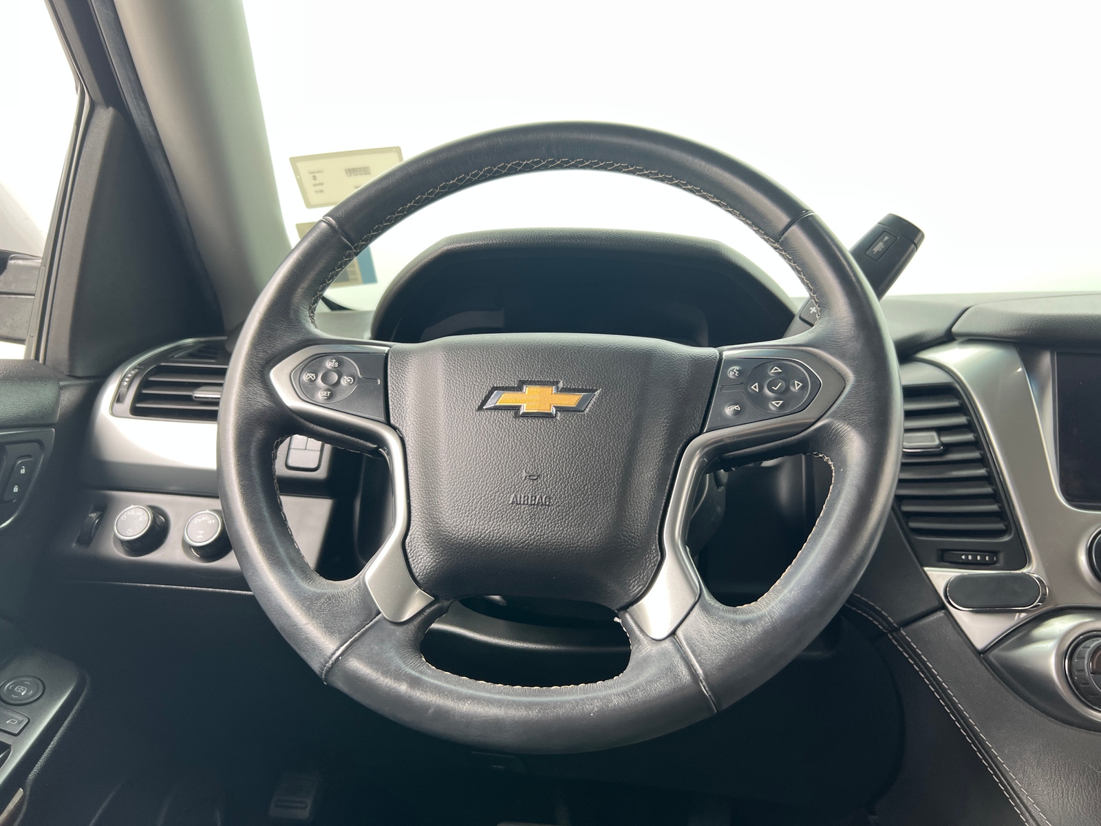 Thumbnail: 2017 Chevrolet Suburban - 5