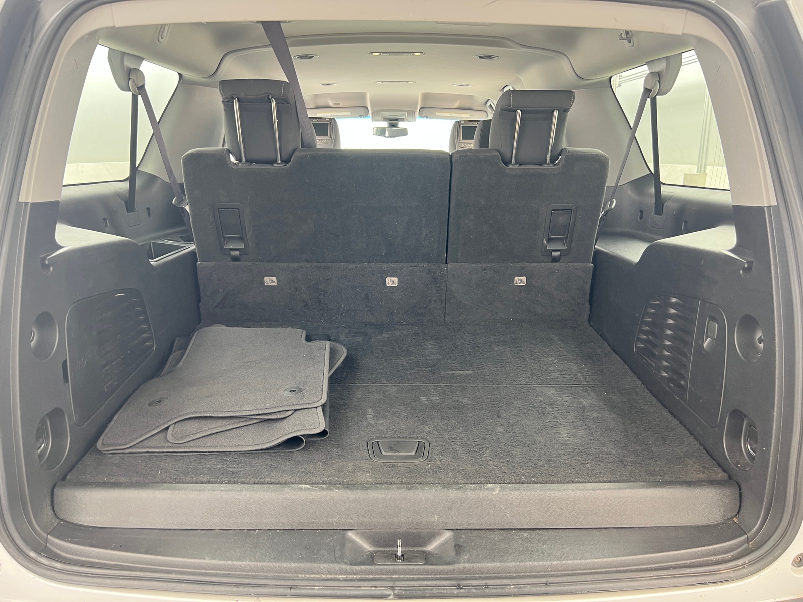 Thumbnail: 2017 Chevrolet Suburban - 7