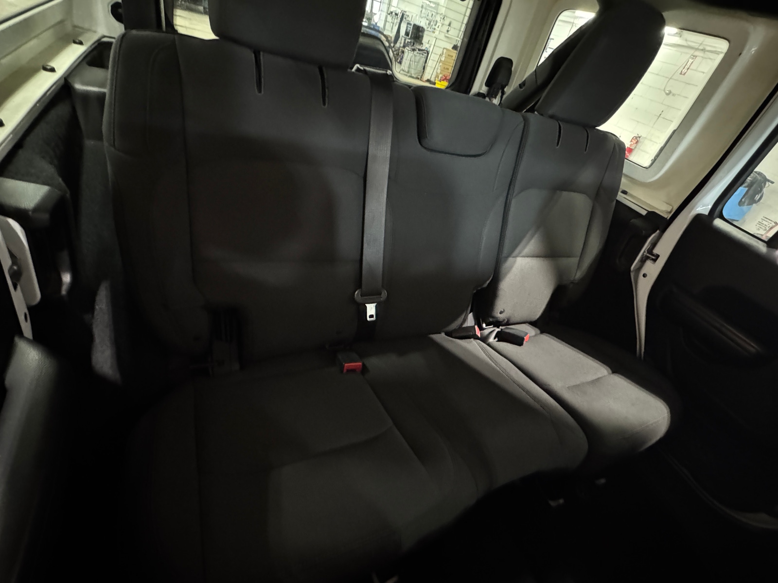 Thumbnail: 2019 Jeep Wrangler - 6