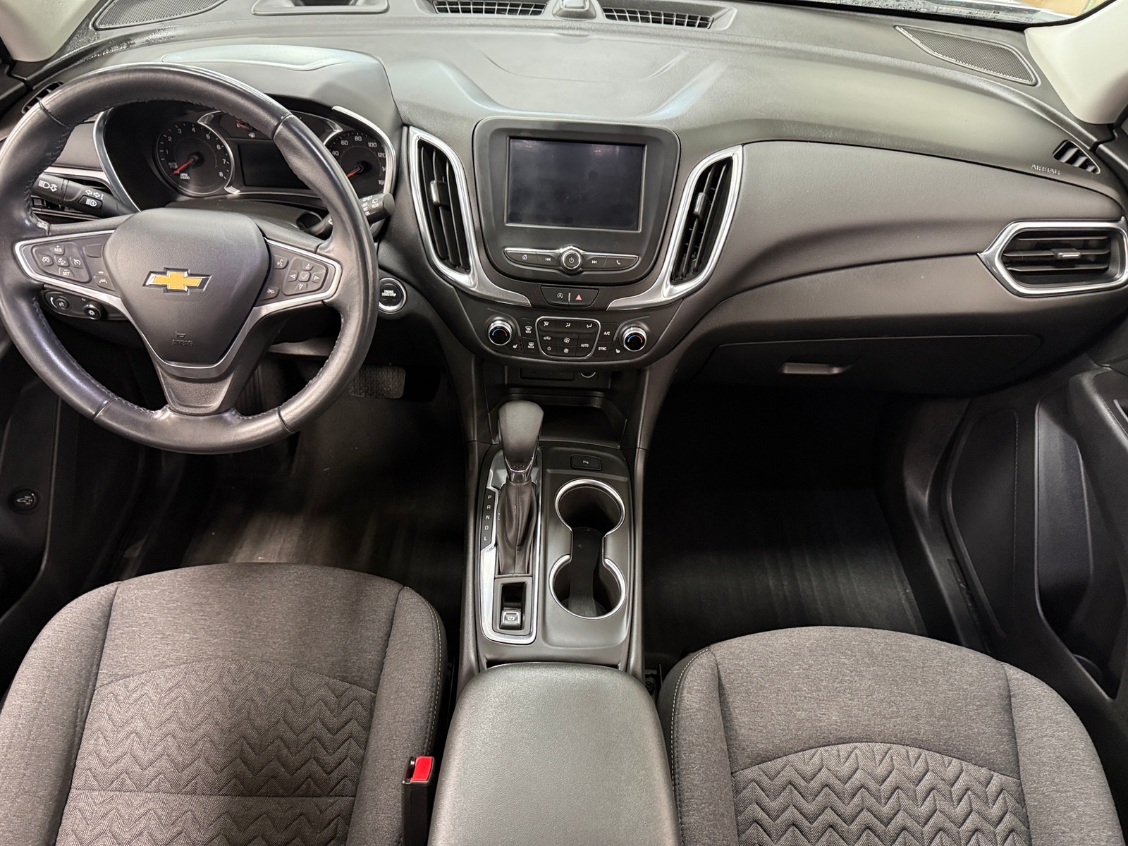 Thumbnail: 2022 Chevrolet Equinox - 3