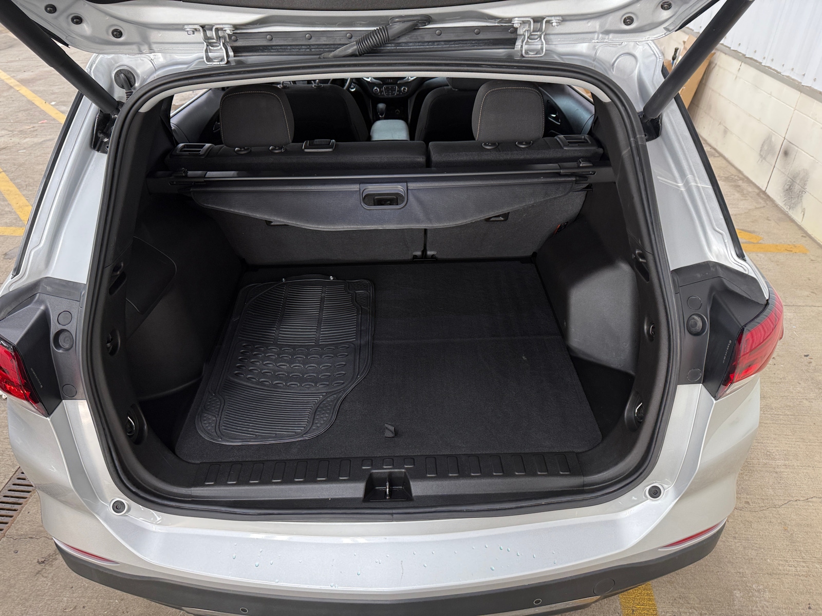 Thumbnail: 2022 Chevrolet Equinox - 7