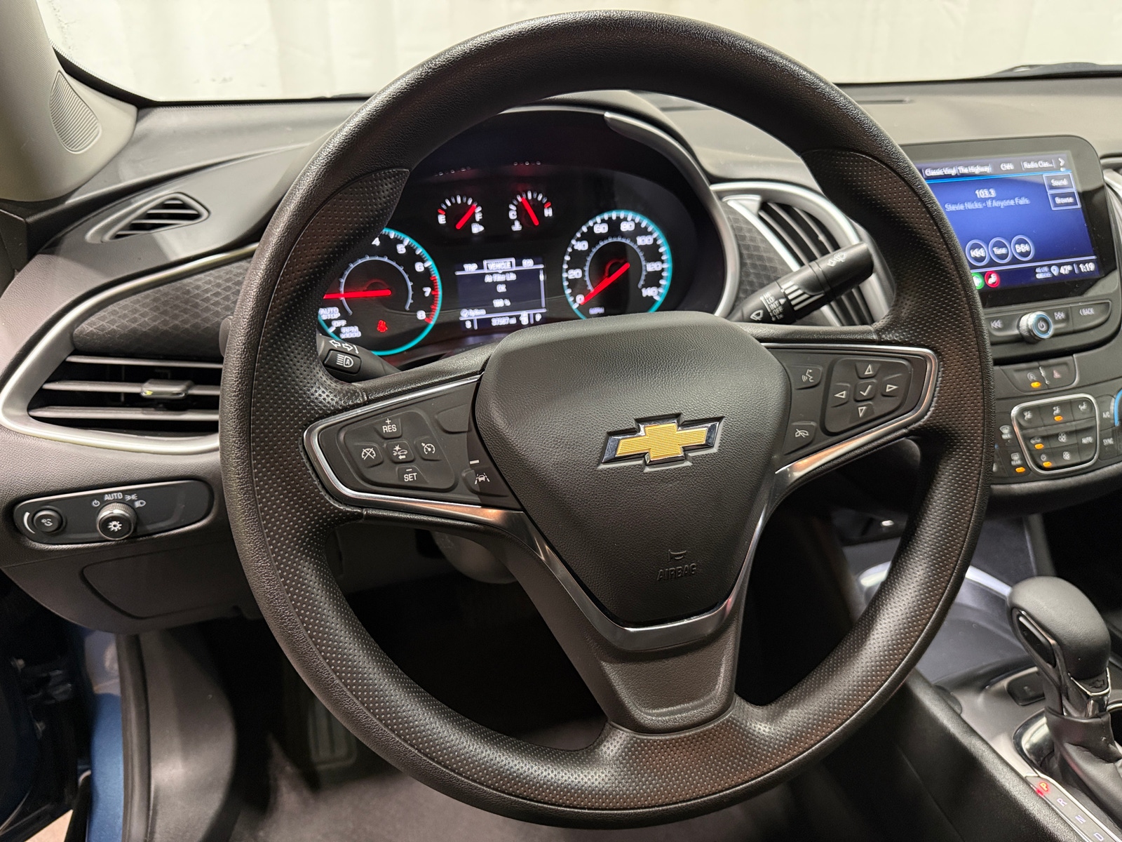 Thumbnail: 2024 Chevrolet Malibu - 5