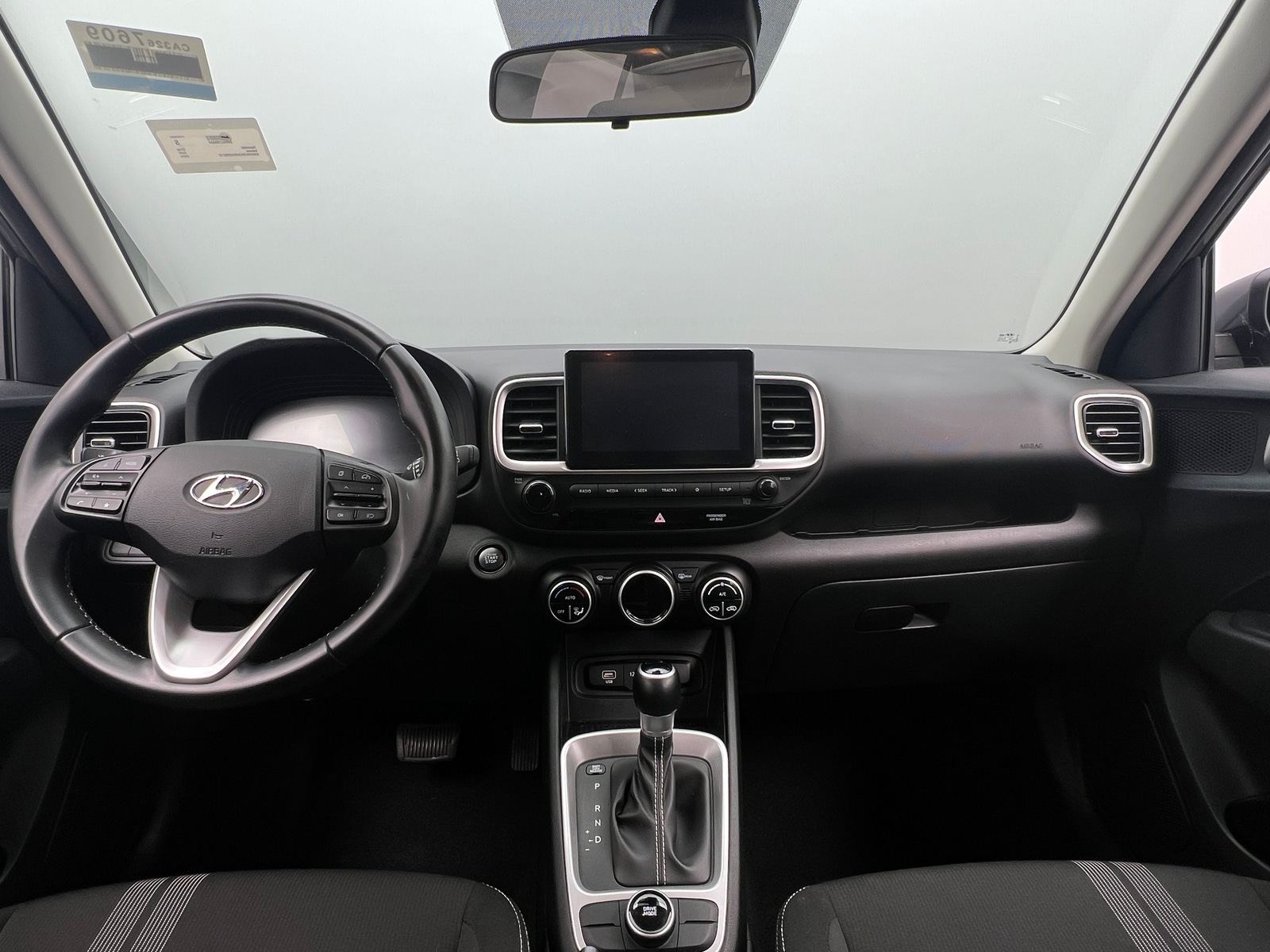 Thumbnail: 2024 Hyundai Venue - 3