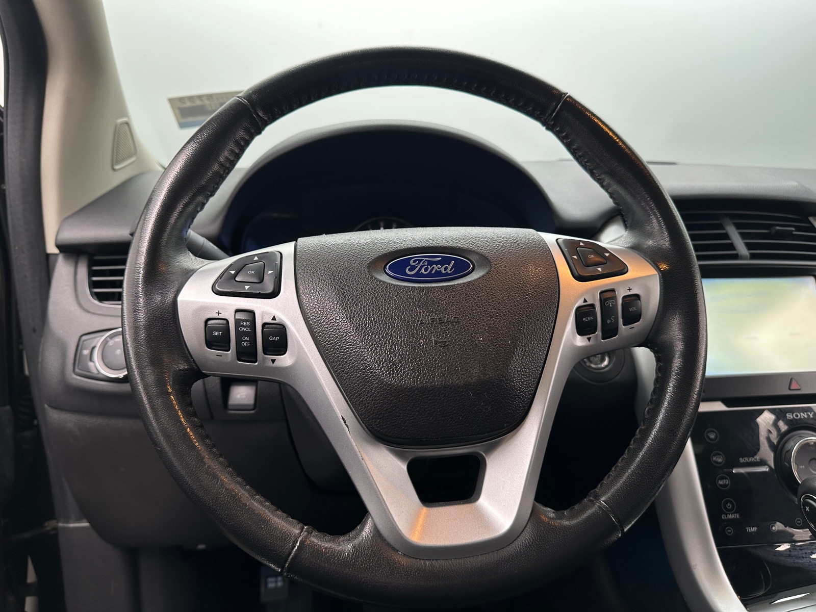 Thumbnail: 2013 Ford Edge - 4