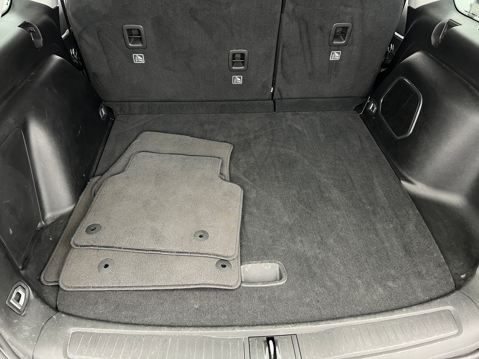 Thumbnail: 2023 Jeep Grand Cherokee - 6