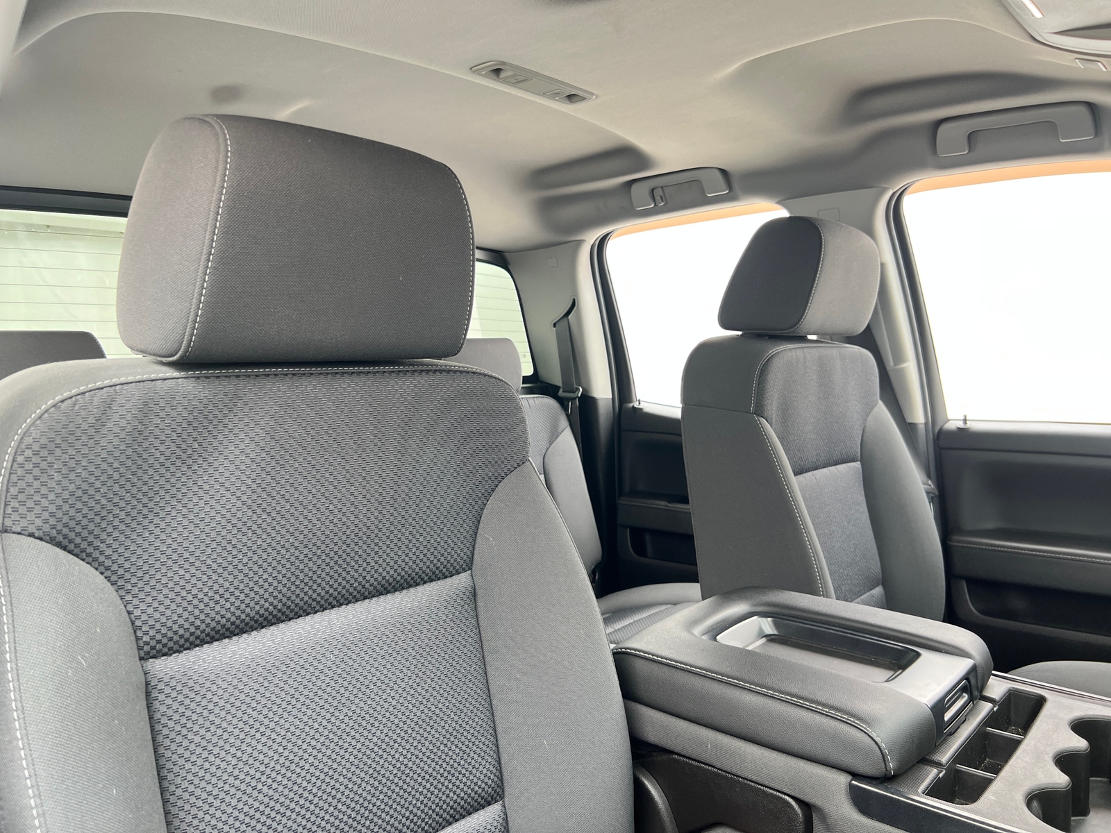 Thumbnail: 2018 Chevrolet Silverado 1500 - 2