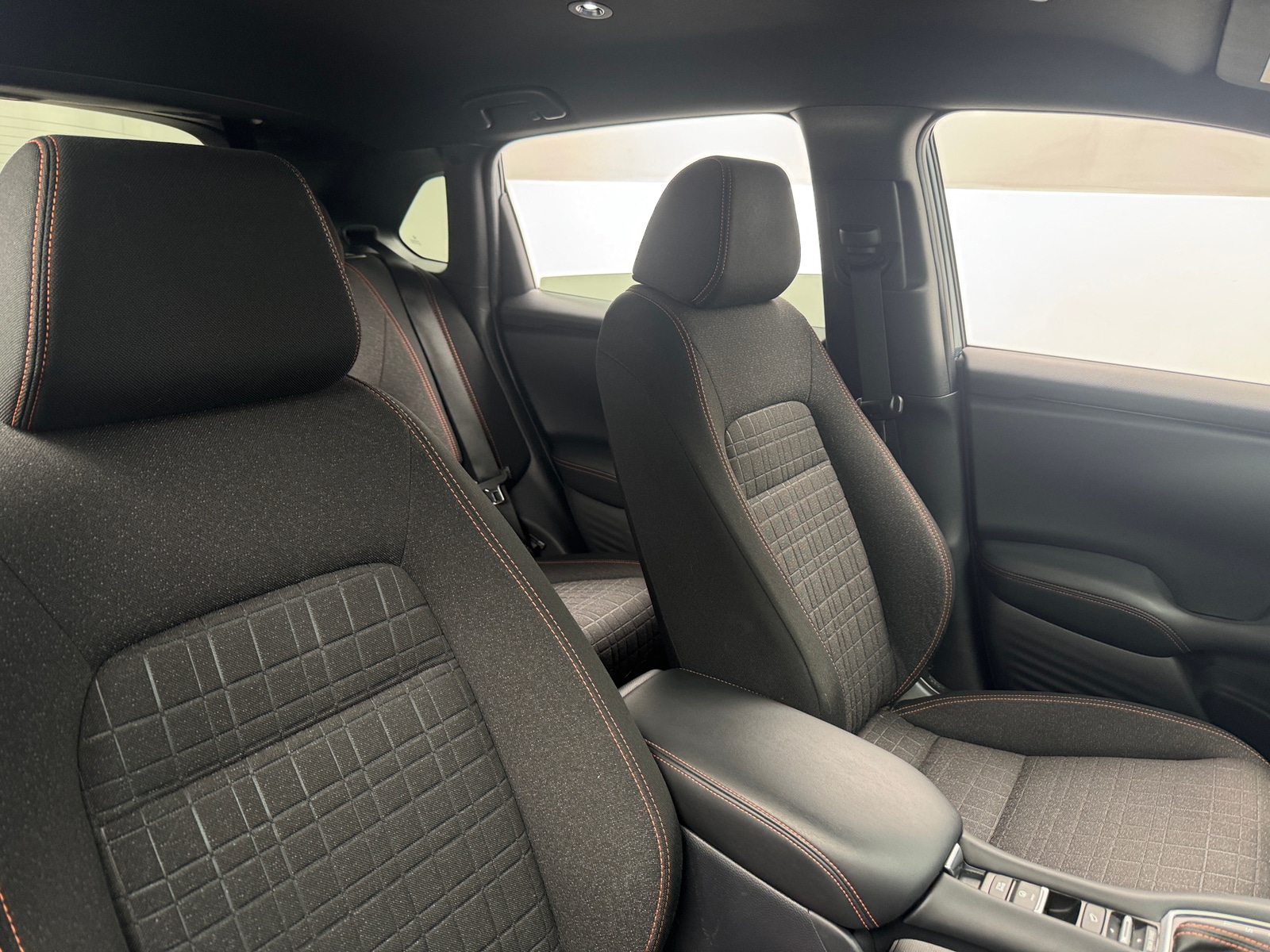 Thumbnail: 2024 Honda HR-V - 2