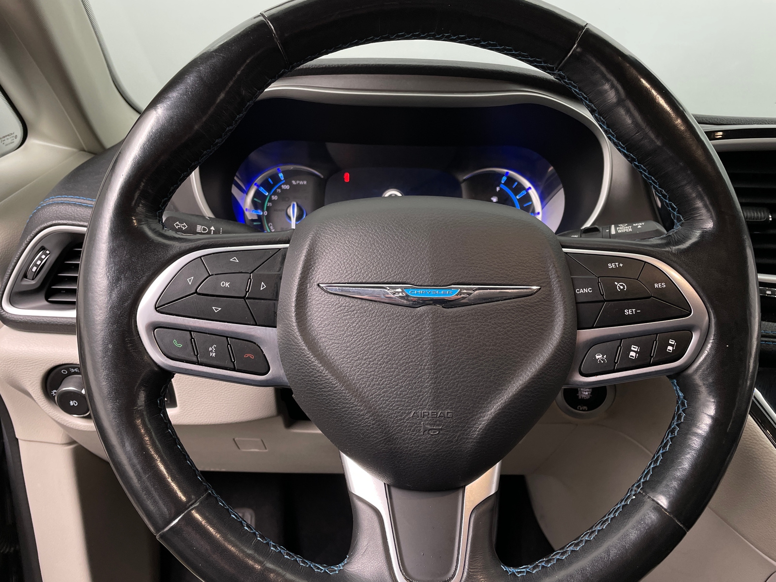 Thumbnail: 2021 Chrysler Pacifica - 4