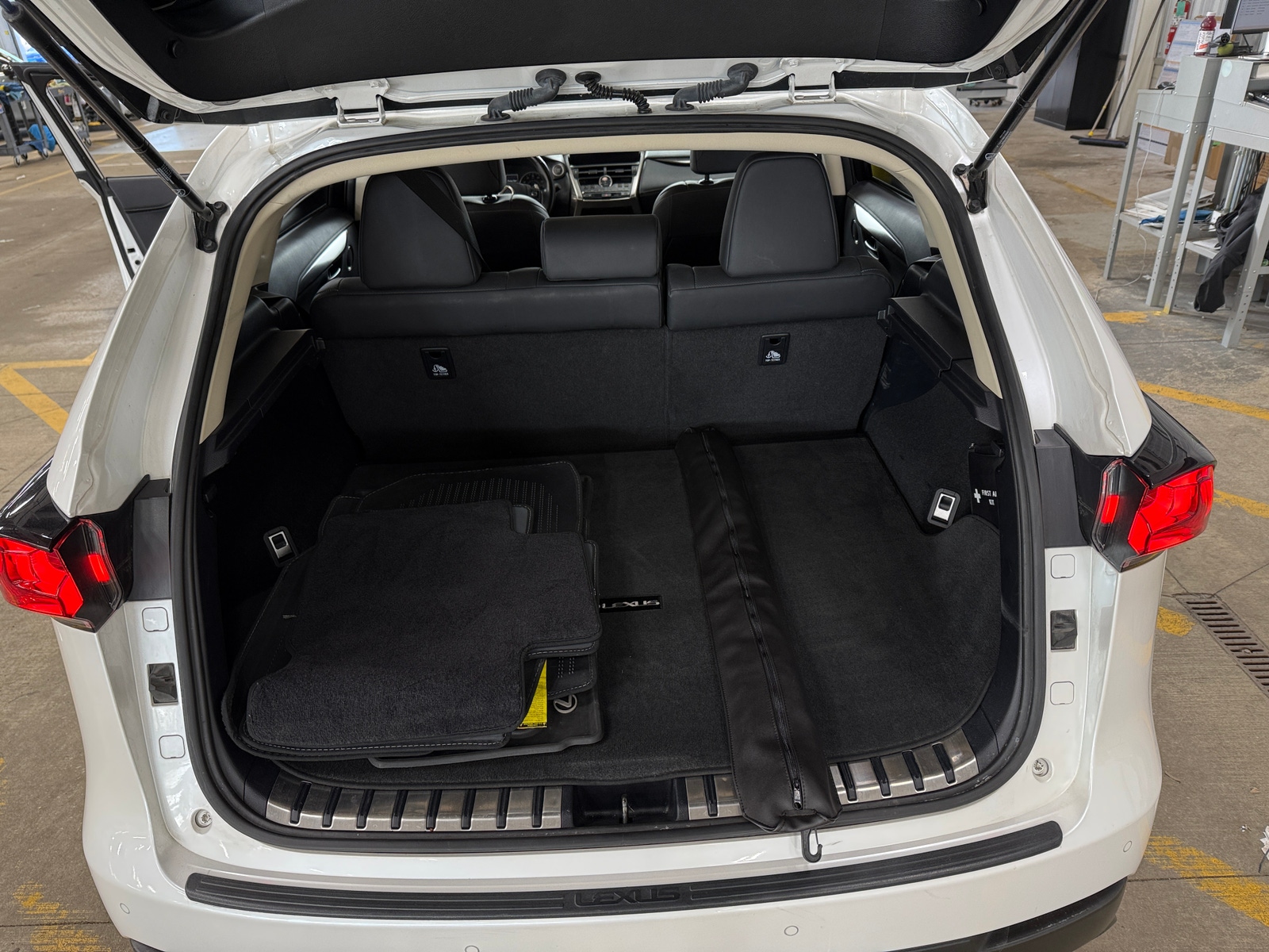 Thumbnail: 2020 Lexus NX - 6