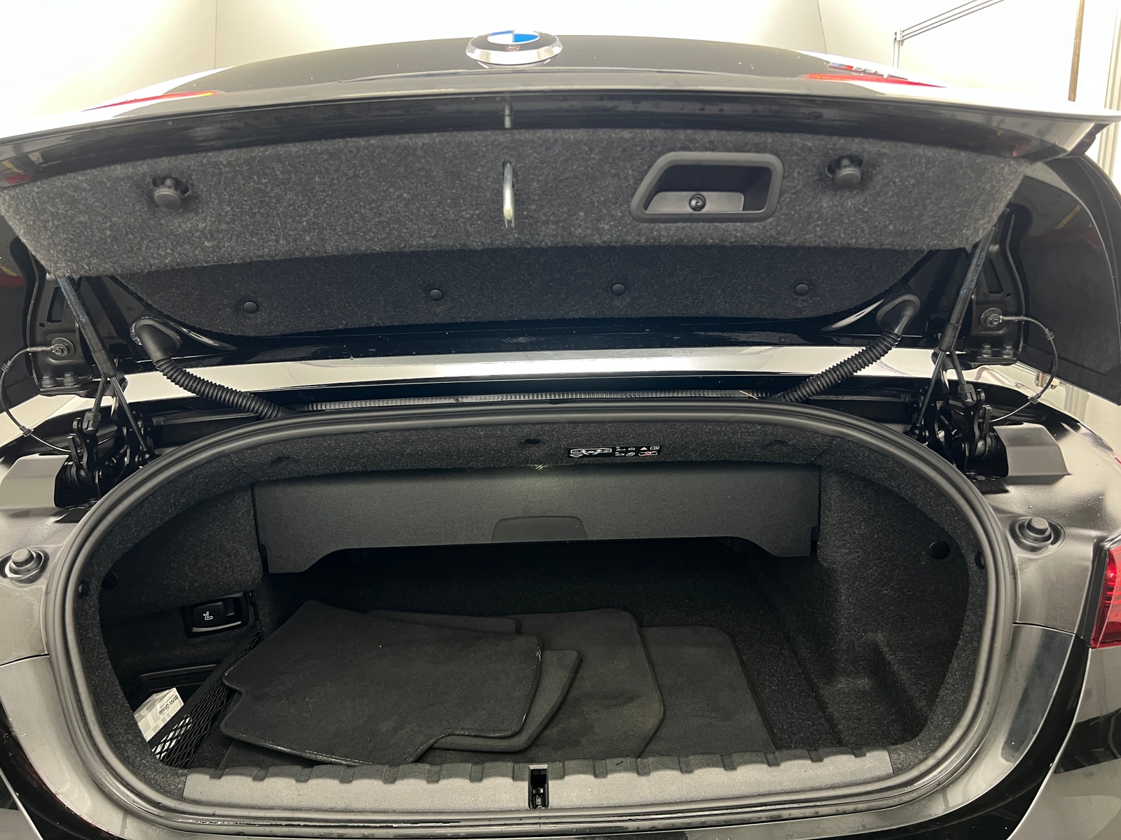 Thumbnail: 2025 BMW 4 Series - 6